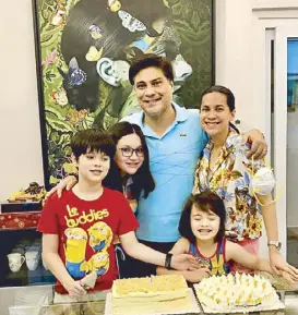  ??  ?? Senator Zubiri with wife Audrey and children Adriana, Santi and Juanmi.