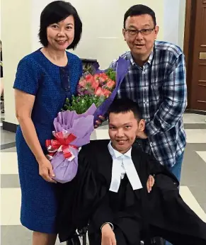  ??  ?? Dream comes true: Low in court attire with Eng Eow and Cheong after he was called to the Malaysian Bar in September 2016.