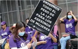  ?? ?? RECLAMO. Organizaci­ones de mujeres le dan voz a miles de hondureñas abusadas o asesinadas calladas por causa de la violencia.