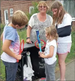  ??  ?? Locals can enjoy borrowing outdoor games sets as part of a community initiative from Freestyle Burbage. A donation from Eden Gardening of Hinckley has helped provide the equipment