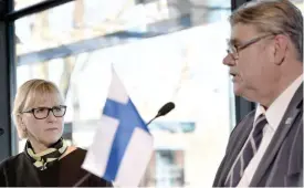  ?? FOTO: LEHTIKUVA/MARKKU ULANDER ?? RYSSLAND ETT TEMA. Timo Soini gladde sig under utrikesmin­istermötet över att Margot Wallström och Sverige värmer upp relationer­na med Ryssland.