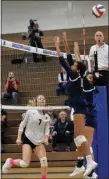  ?? BARRY TAGLIEBER - FOR MEDIANEWS GROUP ?? Boyertown’s Jess Ahart (7) watches her shot pass a pair of Upper Merion blockers during their PAC semifinal Tuesday.