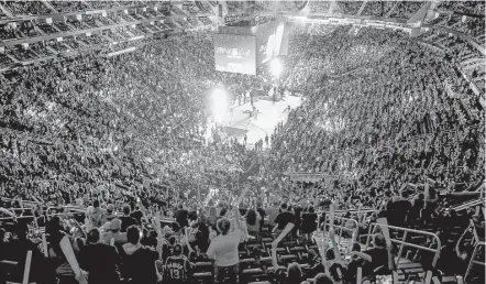  ?? Michael Ciaglo / Houston Chronicle ?? Fans at the Toyota Center rise to their feet as the Rockets are introduced before Game 1 of their first-round matchup against the Minnesota Timberwolv­es on Sunday. “This is an opportunit­y for Houston to come together,” said Lionel Christian, 31.