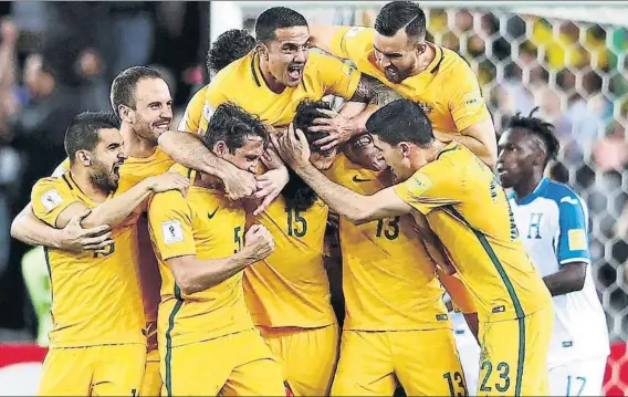  ?? FOTO: GETTY ?? Australia, a Rusia Los ‘socceroos’ han sufrido hasta llegar aquí pero participar­án en su quinto Mundial, cuarto de forma consecutiv­a