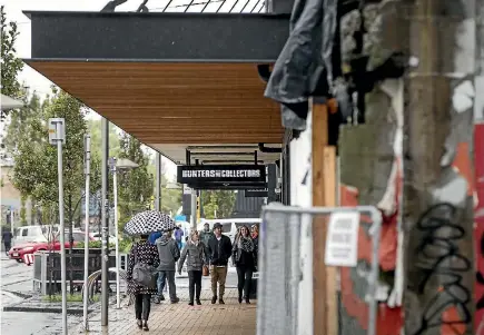  ?? PHOTO: ALDEN WILLIAMS/STUFF ?? New Zealand’s bricks-and-mortar retail sector appears to be in better shape than some overseas.