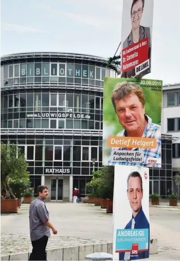  ?? Foto: dpa/Bernd Settnik ?? Wenige Tage vor der Bürgermeis­terwahl des Jahres 2015 in Ludwigsfel­de