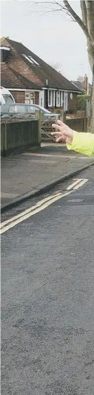  ??  ?? Terry Rickards on duty in Wiston Avenue at the Thomas A Becket Junior School