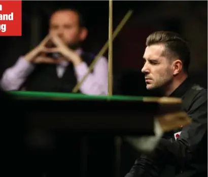  ?? FOTO DICK DEMEY ?? Mark Selby ontsnapte nipt tegen Mark Joyce. “Ik heb dringend enkele zeges op rij nodig.”