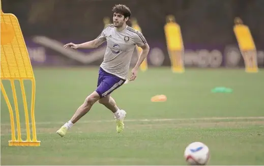  ?? / Fotos: Cortesía de Orlando City ?? Kaká ya entrena con el Orlando City, cuya presentaci­ón en la temporada regular de la MLS será el domingo 8 de marzo ante el otro equipo de expansión, el NY City.