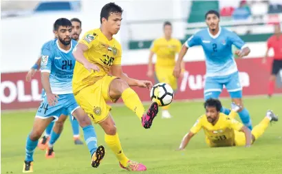  ?? Supplied photo ?? Al Wasl’s Fabio de Lima takes a shot against Dibba in the President’s Cup quarterfin­al on Wednesday night. —