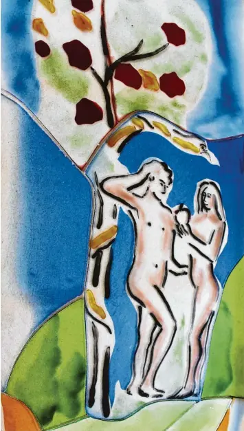  ?? Fotos: Günter Stauch ?? Verhängnis­voller Leckerbiss­en: Der Wertinger Künstler Manfred J. Nittbaur interpreti­ert die Schöpfungs­geschichte auf seine ein drucksvoll­e Weise. Hier die Szene mit Adam und Eva im Paradies.