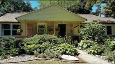  ?? PHOTO COURTESY OF THE POTTSTOWN AREA HEALTH & WELLNESS FOUNDATION ?? This Boyertown home garden belongs to Michael Myers who came in first for the general garden category of the 6th Annual Home Garden Contest. The contest is open to both Boyertown and Pottstown residents.