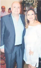  ??  ?? Santos y Alicia Cruz