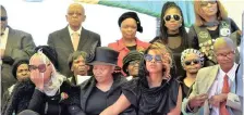  ?? ITUMELENG ENGLISH African News Agency (ANA) ?? THE Tsambo family at the burial of HHP. |