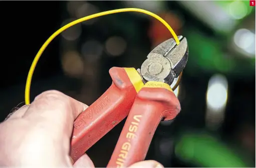  ??  ?? 1: VDU side cutters – nice and comfortabl­e to use.