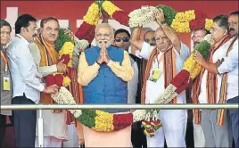  ?? ARIJIT SEN/HT PHOTO ?? Prime Minister Narendra Modi with Karnataka BJP president and chief ministeria­l candidate ■ BS Yeddyurapp­a (left of PM) at a rally in Bengaluru on Sunday.