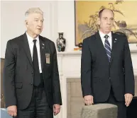  ?? SUZANNE TENNER / SHOWTIME ?? David Lynch and the late Miguel Ferrer in the new version of Showtime’s Twin Peaks.