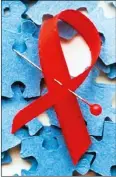 ??  ?? 不安全性行為是感染愛­滋的最大途徑，比率高達95%，而共用針具也有可能感­染愛滋病毒。（本報資料照片）