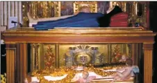  ?? COURTESY PHOTO ?? A bright light was seen to come toward the coffin. Sister María murmured: ‘Into thy hands, O Lord I commend my spirit.’