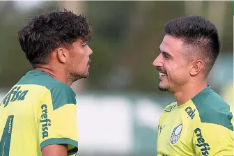  ?? CÉSAR GRECO/PALMEIRAS ?? Scarpa e Willian eram amigos quando jogaram juntos no Palmeiras