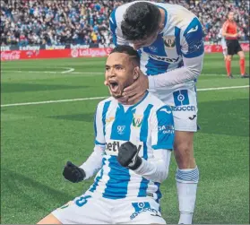  ?? FOTO: EFE ?? En Nesyri, celebrando uno de sus goles El ‘9’ del Leganés, una pesadilla para el Betis