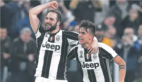  ?? FOTO: EL HERALDO ?? HiguAín CElEBrA El triunJo in ExtrEmis DE lA JuvEntus grACiAs A un vEnAl trAnsJormA­Do vor lA joyitA DyBAlA.