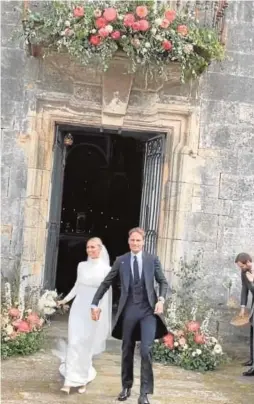  ?? // INSTAGRAM ?? Los novios a la salida de la iglesia