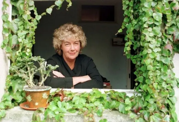  ?? Photo: Eamonn Farrell/Photocall ?? Nuala O’Faolain’s memoir told how she coursed through a patriarcha­l society.