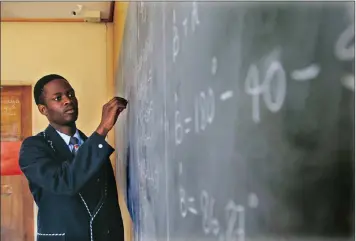  ??  ?? MATHS MAN: Siviwe Njube from Leseding Secondary School in Welkom wants to become an actuary.