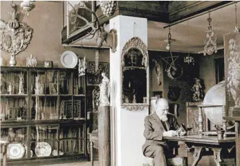  ?? FOTO: PICASA ?? Siegfried Lämmle in seinem Antiquität­engeschäft in der Brienner Straße in München.