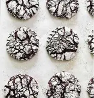  ?? CARL TREMBLAY/AMERICA’S TEST KITCHEN VIA THE ASSOCIATED PRESS ?? Chocolate Crinkle Cookies.