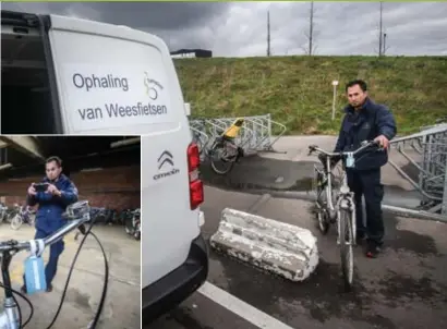  ?? FOTO KAREL HEMERIJCKX ?? Een medewerker van Fietspunt haalt de weesfietse­n op.