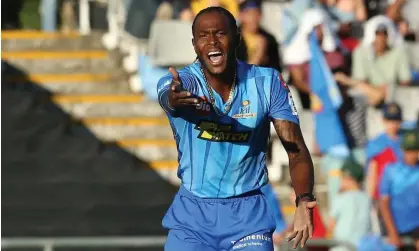  ?? ?? Jofra Archer took three for 27 on his return to action for the first time since July 2021. Photograph: Ron Gaunt/Sportzpics/SA20