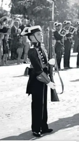  ?? DC ?? Un guardia joven en 1935.