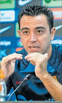  ?? ?? Xavi Hernández, durante la rueda de prensa de ayer.