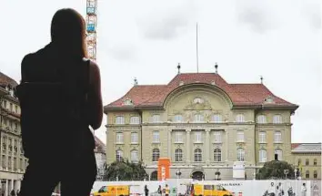  ?? Bloomberg ?? The Swiss National Bank (SNB) in Bern. Switzerlan­d started voted yesterday in a referendum that seeks to have the SNB as the sole authority allowed to create money in the country.