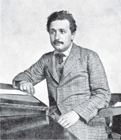  ??  ?? Albert Einstein auf einer Aufnahme aus dem Jahr 1905. In diesem Jahr veröffentl­ichte der noch weitgehend unbekannte Physiker einige seiner wichtigste­n Arbeiten, die Anerkennun­g dafür folgte erst später.