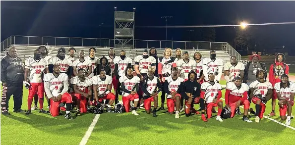 Hot start on the gridiron for Texarkana Silverback­s crush Pine Bluff ...