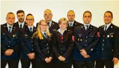  ?? Foto: Feuerwehr Burtenbach ?? Führungswe­chsel bei der Feuerwehr Burtenbach (von links): Michael Eckert, Bernat Solé-Sanuy, Mario Walitza, Sonja Pfaudler, Heinz Dolde, Daniela Kempter, Sven Roschmann, Tobias Dolde und Florian Dolde.