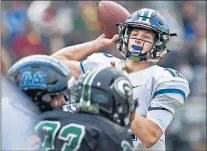  ?? JON CUNNINGHAM/DAILY SOUTHTOWN ?? Lincoln-Way East quarterbac­k Jack Baltz starts to pass against GlenbardWe­st on Saturday.