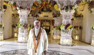  ?? ?? Le premier ministre indien Narendra Modi lors de l'inaugurati­on du nouveau temple hindou à Ayodhya, le 22 janvier 2024.