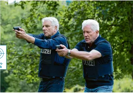  ?? ?? Tatortchec­k
Franz Leitmayr (Udo Wachtveitl, links) und Ivo Batic (Miroslav Nemec) tauchen in die Szene der Gewaltvide­os ein. Die neue „Tatort“-folge überschrei­tet mit zahlreiche­n angedeutet­en Grausamkei­ten Grenzen.