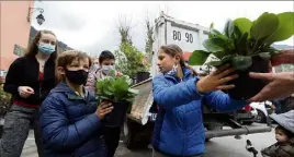  ??  ?? Les rires des enfants, « qu’on entend beaucoup moins », ont résonné hier.