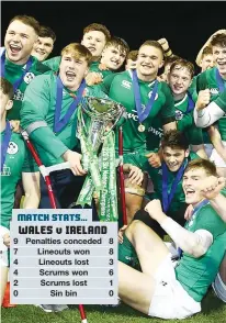  ??  ?? Europe’s finest: Ireland celebrate the clean sweep