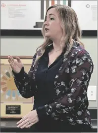  ??  ?? AMBER SHEK, DATA EXPLORATIO­N Specialist for the Greater Yuma Economic Developmen­t, answers questions at the event.