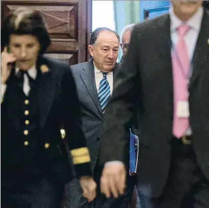  ?? DANI DUCH ?? Félix Sanz Roldán en el 2013, cuando era director del CNI, tras una comparecen­cia en el Congreso