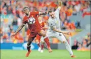  ?? REUTERS ?? Liverpool's Georginio Wijnaldum (left) vies for the ball with United's Phil Jones during their 00 draw on Saturday.