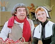  ?? [MILLER-MILKIS PRODUCTION­S/ABC] ?? Tom Bosley and Marion Ross in the Happy Days episode, “The First Thanksgivi­ng.”