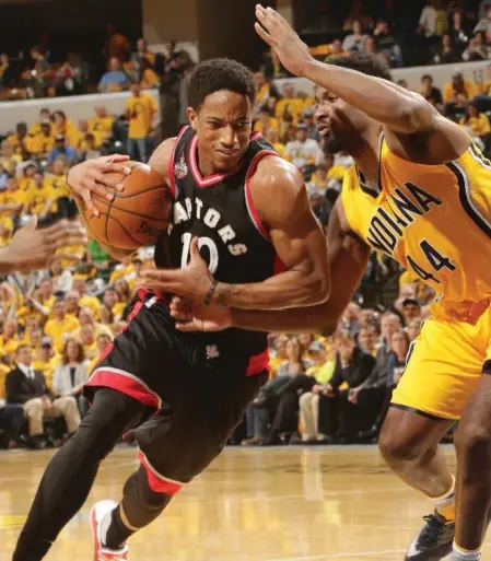  ?? RON HOSKINS/GETTY IMAGES ?? After two bad games sparked questions about the Raptors’ game plan and his future, DeMar DeRozan rebounded with 21 points in Game 3.