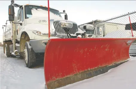  ?? POSTMEDIA FILES ?? A city official says crews are prepared for a coming winter storm they anticipate could drop 15 cm of snow on the city on Thursday.